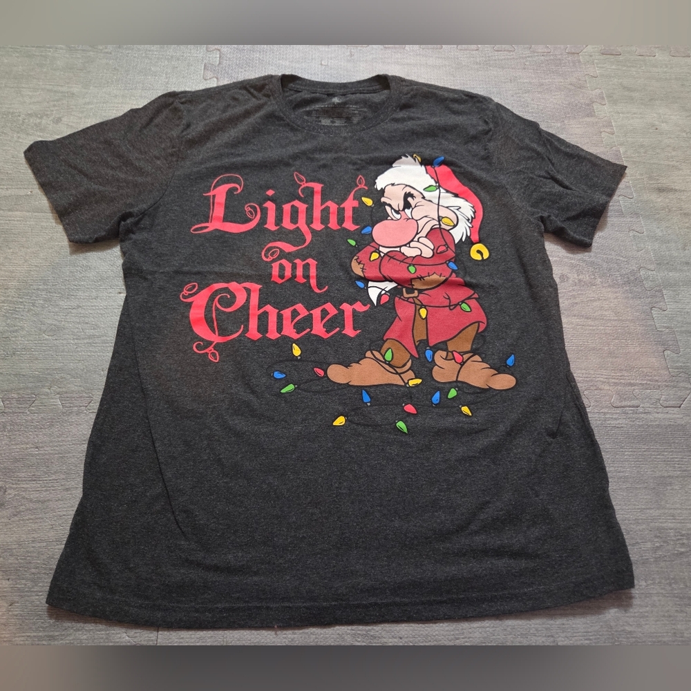 Disney Grumpy Holiday / Christmas Tee in Dark Gray EUC Size L